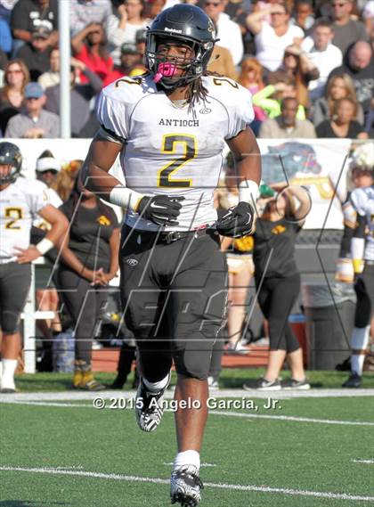 Thumbnail 2 in Antioch vs. Pittsburg (Big Little Game) photogallery.