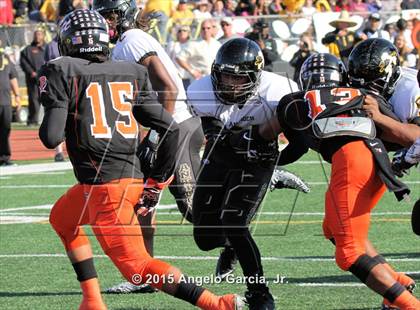 Thumbnail 1 in Antioch vs. Pittsburg (Big Little Game) photogallery.