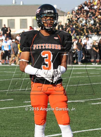 Thumbnail 2 in Antioch vs. Pittsburg (Big Little Game) photogallery.
