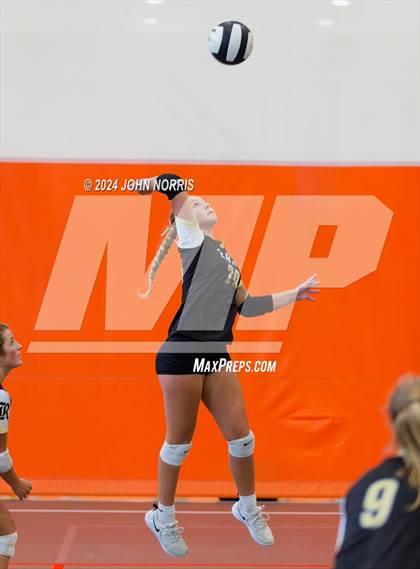 Thumbnail 1 in Rochester vs. Tippecanoe Valley (Warsaw Invite) photogallery.