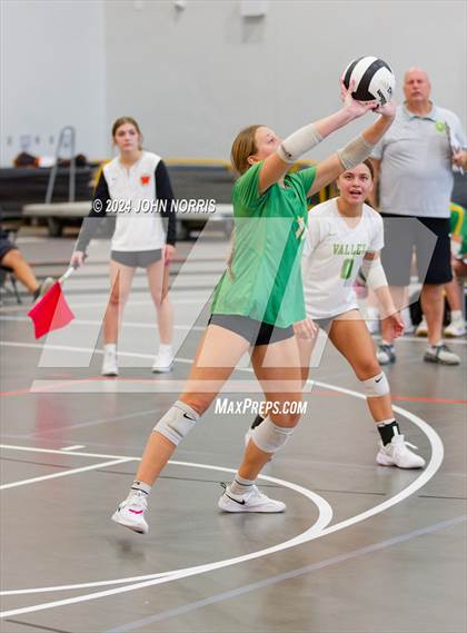 Thumbnail 2 in Rochester vs. Tippecanoe Valley (Warsaw Invite) photogallery.