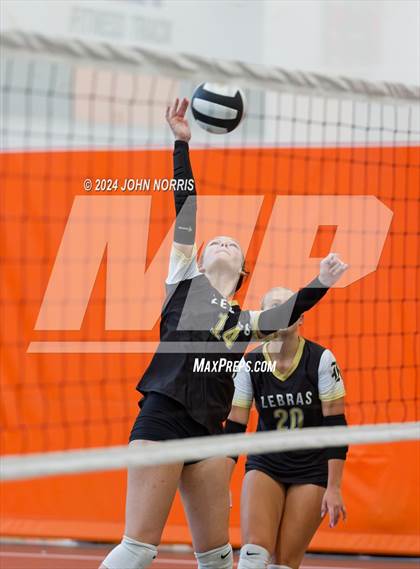 Thumbnail 1 in Rochester vs. Tippecanoe Valley (Warsaw Invite) photogallery.