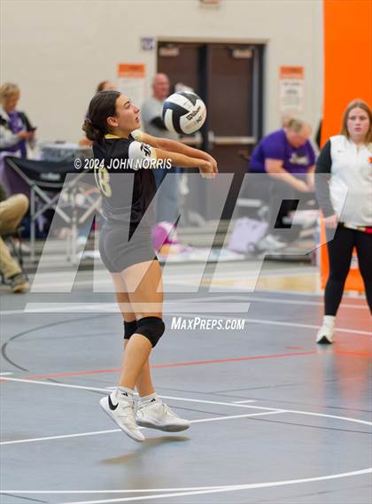 Thumbnail 3 in Rochester vs. Tippecanoe Valley (Warsaw Invite) photogallery.