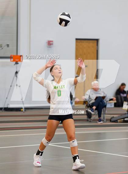 Thumbnail 1 in Rochester vs. Tippecanoe Valley (Warsaw Invite) photogallery.