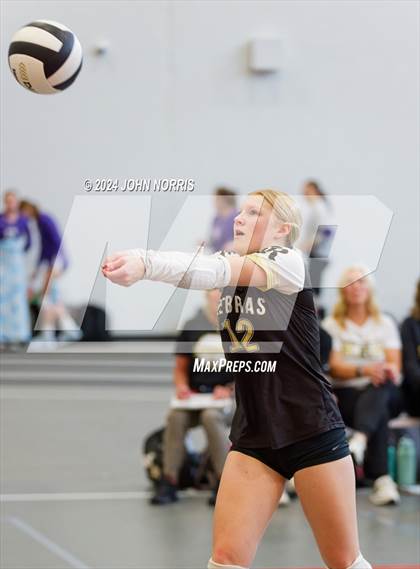 Thumbnail 2 in Rochester vs. Tippecanoe Valley (Warsaw Invite) photogallery.