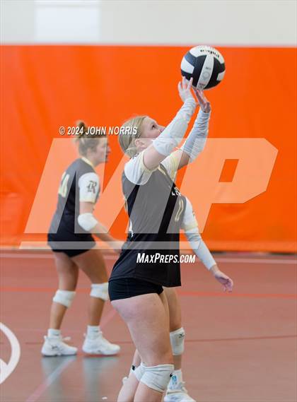 Thumbnail 2 in Rochester vs. Tippecanoe Valley (Warsaw Invite) photogallery.