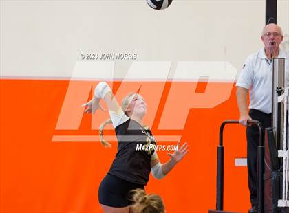Thumbnail 2 in Rochester vs. Tippecanoe Valley (Warsaw Invite) photogallery.