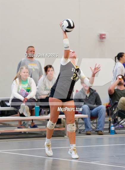 Thumbnail 3 in Rochester vs. Tippecanoe Valley (Warsaw Invite) photogallery.