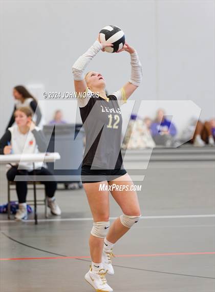 Thumbnail 3 in Rochester vs. Tippecanoe Valley (Warsaw Invite) photogallery.
