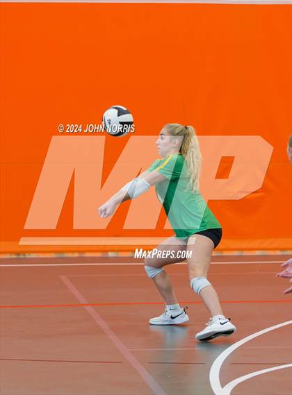 Thumbnail 2 in Rochester vs. Tippecanoe Valley (Warsaw Invite) photogallery.