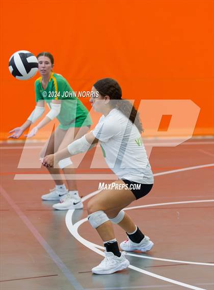 Thumbnail 3 in Rochester vs. Tippecanoe Valley (Warsaw Invite) photogallery.