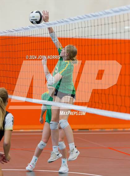 Thumbnail 3 in Rochester vs. Tippecanoe Valley (Warsaw Invite) photogallery.