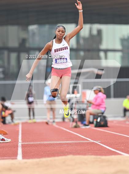 Thumbnail 2 in UIL 5A Track & Field Finals photogallery.