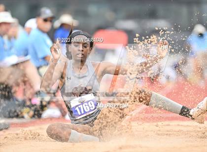 Thumbnail 1 in UIL 5A Track & Field Finals photogallery.