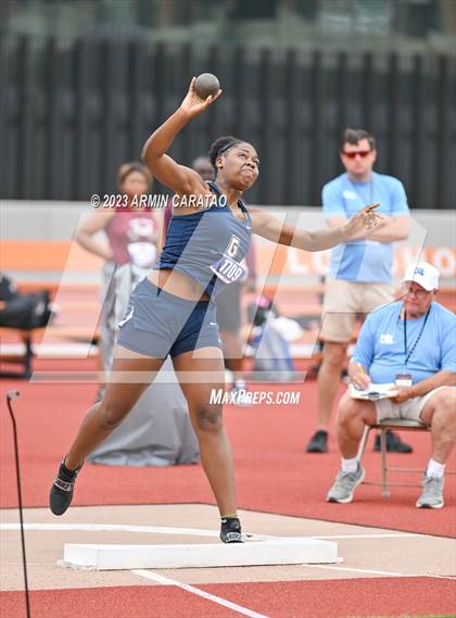 Thumbnail 2 in UIL 5A Track & Field Finals photogallery.