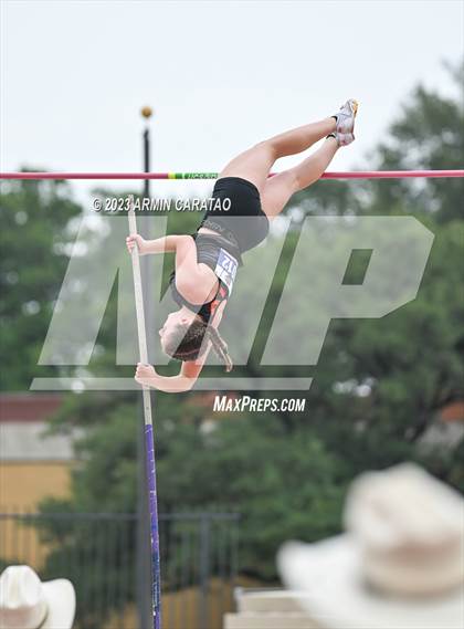 Thumbnail 3 in UIL 5A Track & Field Finals photogallery.