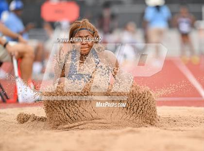 Thumbnail 3 in UIL 5A Track & Field Finals photogallery.