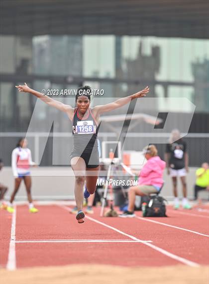 Thumbnail 3 in UIL 5A Track & Field Finals photogallery.