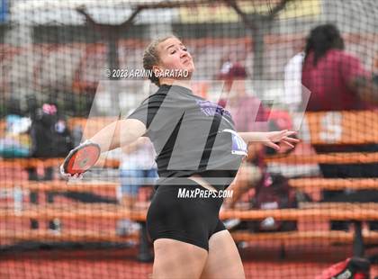 Thumbnail 1 in UIL 5A Track & Field Finals photogallery.