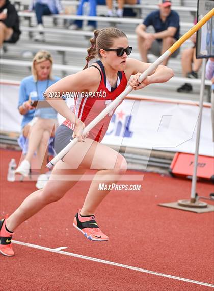 Thumbnail 1 in UIL 5A Track & Field Finals photogallery.