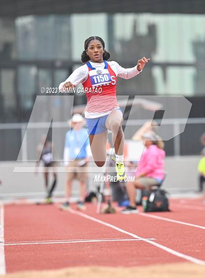 Thumbnail 3 in UIL 5A Track & Field Finals photogallery.