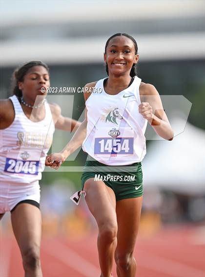Thumbnail 2 in UIL 5A Track & Field Finals photogallery.