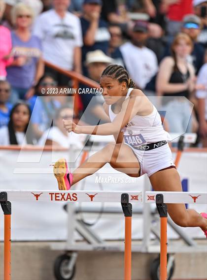 Thumbnail 2 in UIL 5A Track & Field Finals photogallery.