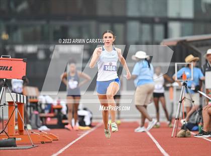 Thumbnail 2 in UIL 5A Track & Field Finals photogallery.