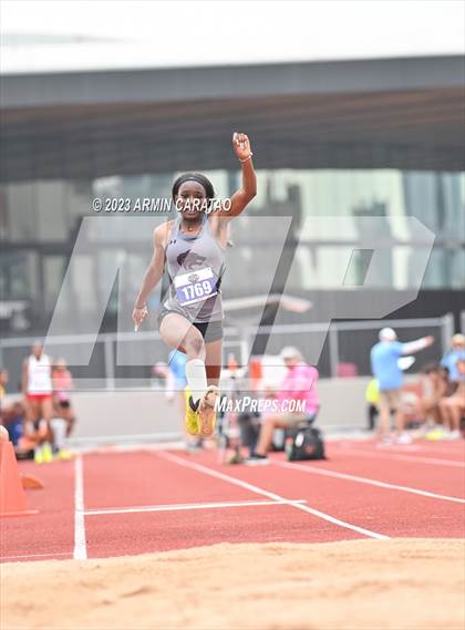 Thumbnail 1 in UIL 5A Track & Field Finals photogallery.