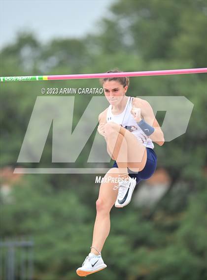 Thumbnail 3 in UIL 5A Track & Field Finals photogallery.