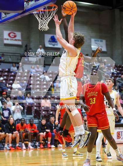 Thumbnail 3 in Judge Memorial Catholic vs. Emery (UHSAA 3A Quartertfinal) photogallery.