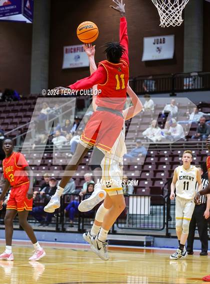 Thumbnail 2 in Judge Memorial Catholic vs. Emery (UHSAA 3A Quartertfinal) photogallery.