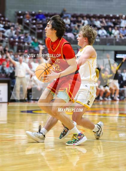 Thumbnail 3 in Judge Memorial Catholic vs. Emery (UHSAA 3A Quartertfinal) photogallery.