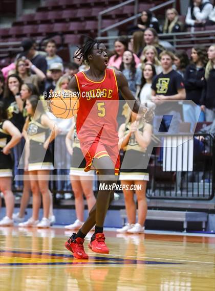 Thumbnail 1 in Judge Memorial Catholic vs. Emery (UHSAA 3A Quartertfinal) photogallery.