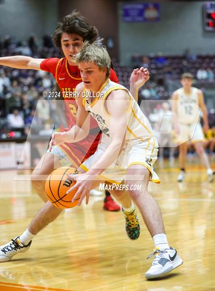 Thumbnail 3 in Judge Memorial Catholic vs. Emery (UHSAA 3A Quartertfinal) photogallery.