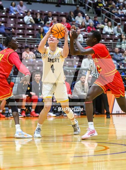 Thumbnail 3 in Judge Memorial Catholic vs. Emery (UHSAA 3A Quartertfinal) photogallery.