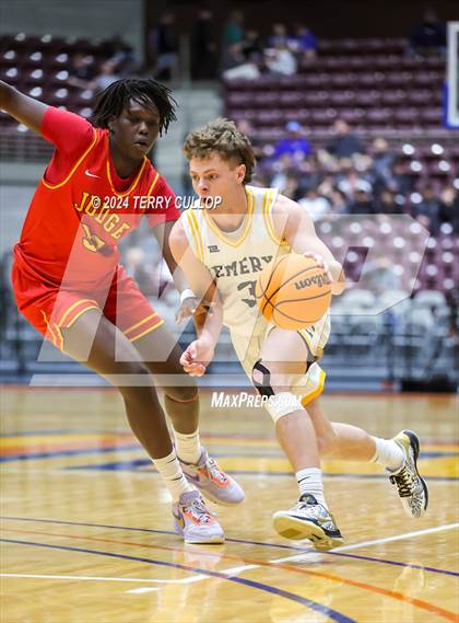 Thumbnail 2 in Judge Memorial Catholic vs. Emery (UHSAA 3A Quartertfinal) photogallery.