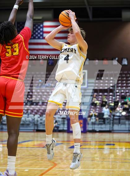 Thumbnail 3 in Judge Memorial Catholic vs. Emery (UHSAA 3A Quartertfinal) photogallery.