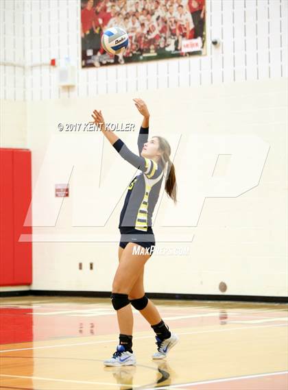 Thumbnail 3 in Grosse Pointe South @ Chippewa Valley photogallery.