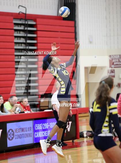 Thumbnail 2 in Grosse Pointe South @ Chippewa Valley photogallery.