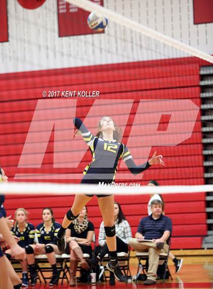 Thumbnail 3 in Grosse Pointe South @ Chippewa Valley photogallery.