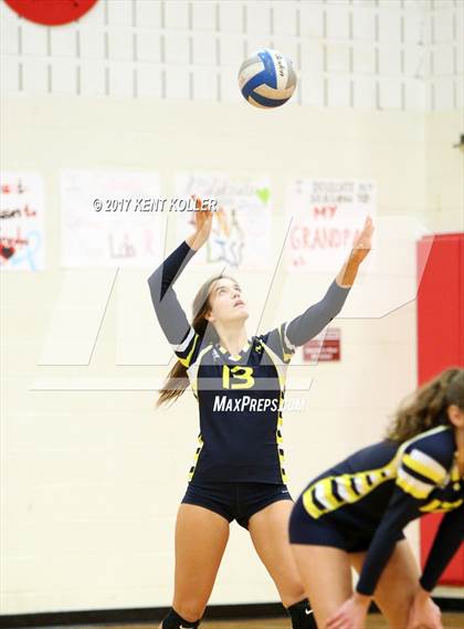 Thumbnail 2 in Grosse Pointe South @ Chippewa Valley photogallery.