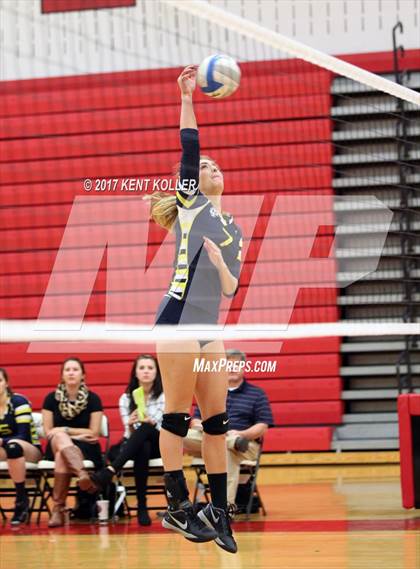 Thumbnail 3 in Grosse Pointe South @ Chippewa Valley photogallery.