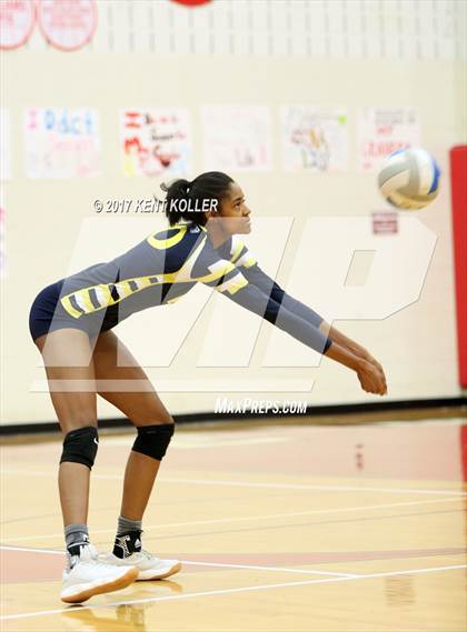 Thumbnail 2 in Grosse Pointe South @ Chippewa Valley photogallery.