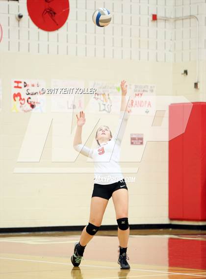 Thumbnail 3 in Grosse Pointe South @ Chippewa Valley photogallery.