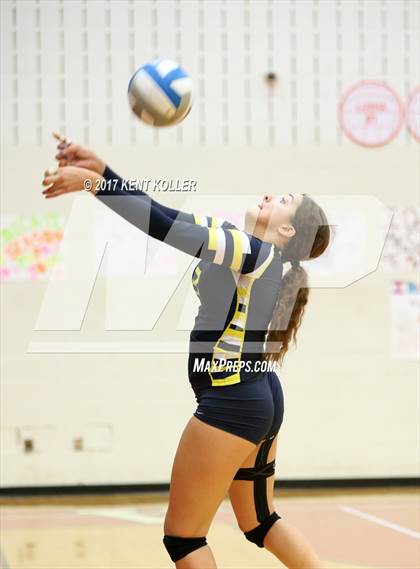 Thumbnail 2 in Grosse Pointe South @ Chippewa Valley photogallery.