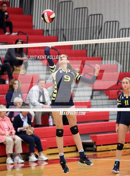 Thumbnail 1 in Grosse Pointe South @ Chippewa Valley photogallery.