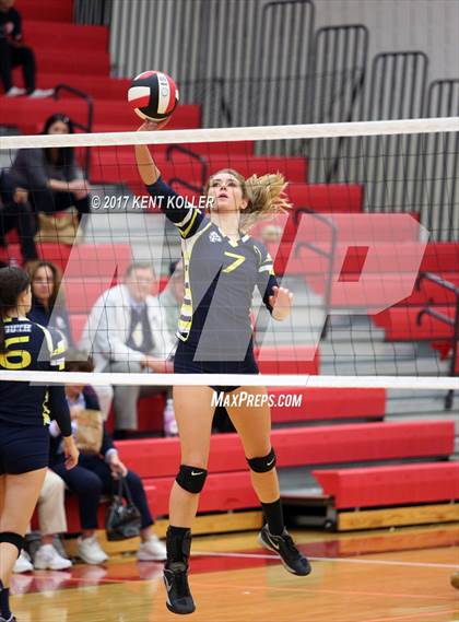 Thumbnail 3 in Grosse Pointe South @ Chippewa Valley photogallery.
