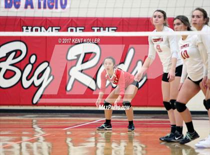 Thumbnail 1 in Grosse Pointe South @ Chippewa Valley photogallery.