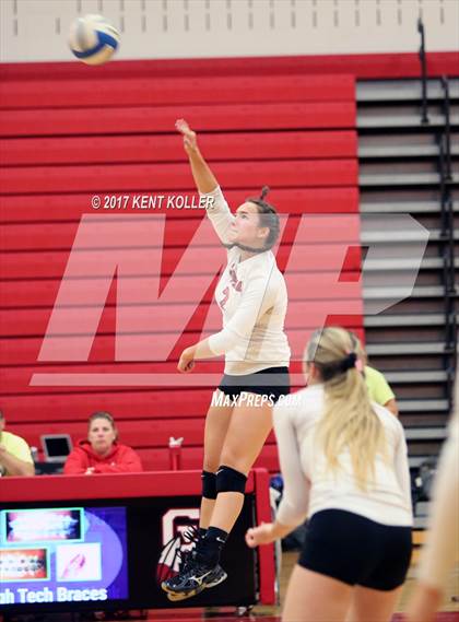 Thumbnail 2 in Grosse Pointe South @ Chippewa Valley photogallery.